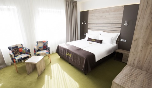 Habitación estándar con 1 cama doble o 2 individuales