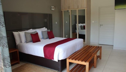 Habitación exclusiva con 1 cama doble o 2 individuales
