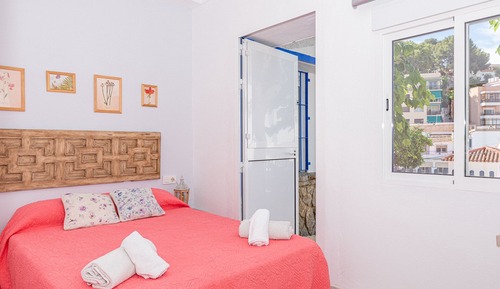 Habitación doble, baño compartido, vistas al jardín