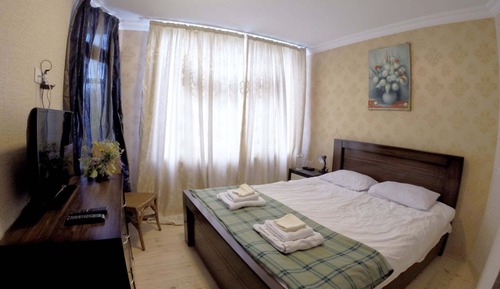 Villa familiar, varias habitaciones