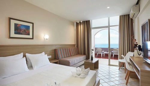 Habitación triple superior, 1 habitación, vistas al mar
