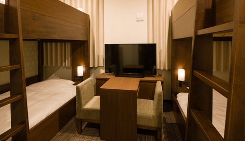 Habitación cuádruple (C/OUT 10AM, breakfast charge for kids)