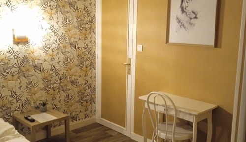 Habitación doble, baño privado