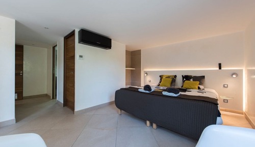 Habitación doble, 1 cama de matrimonio grande, vistas al jardín (Larimar)