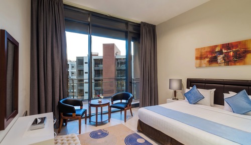 Suite superior, 3 habitaciones, vistas a la piscina