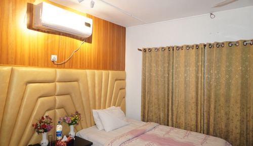 Habitación triple Confort, 1 habitación, vistas a la ciudad
