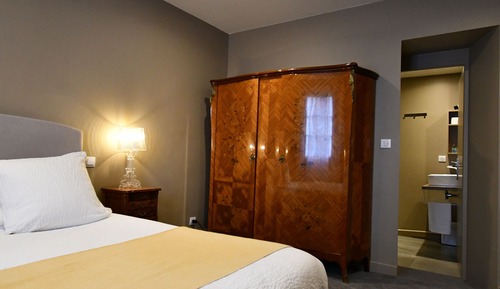 Habitación Deluxe doble, 1 cama de matrimonio, acceso a la piscina, vistas al parque (Jaune)