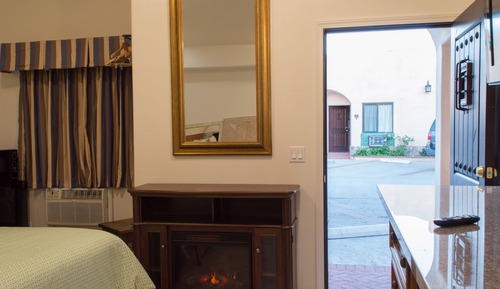 Suite Deluxe, 1 cama de matrimonio grande, bañera de hidromasaje, planta baja (Spa)
