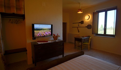 Habitación cuádruple superior, vistas al jardín, en una planta alta