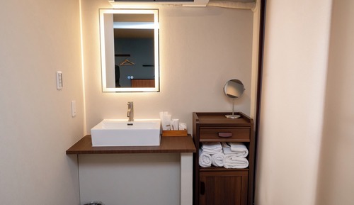 Habitación básica doble, 1 cama doble, no fumadores, en esquina