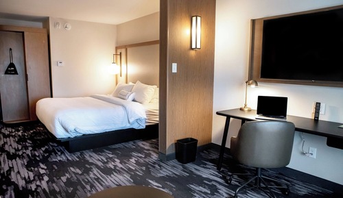 Suite, 1 cama de matrimonio grande con sofá cama