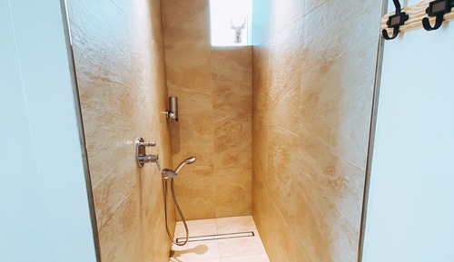 Habitación Confort doble, baño privado