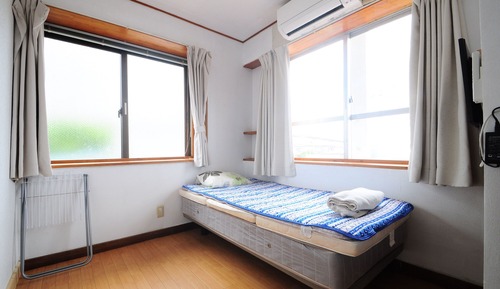 Habitación individual, solo para hombres (207 or 208, 2nd floor)