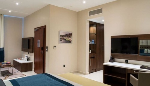 Diplomatic Suite