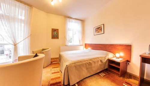 Habitación superior, balcón (VEROSLAV)