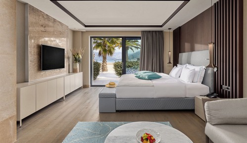 Superior Room Poolside View