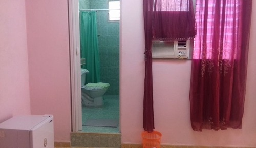 Habitación económica doble, varias camas, no fumadores