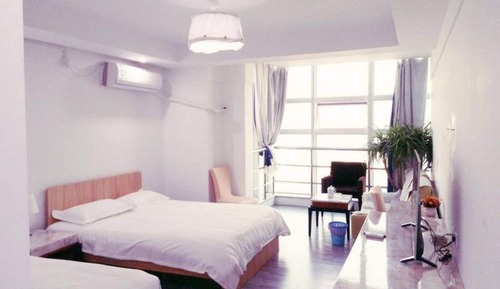Habitación familiar con 2 camas individuales