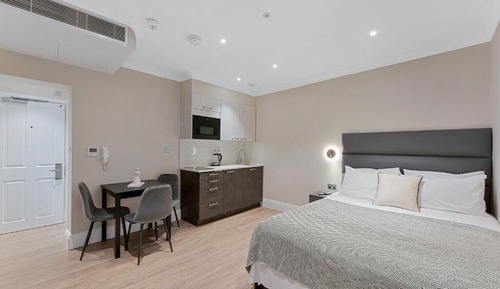 Estudio superior, 1 cama de matrimonio grande (Lower Ground)