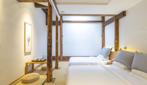 Habitación triple de diseño