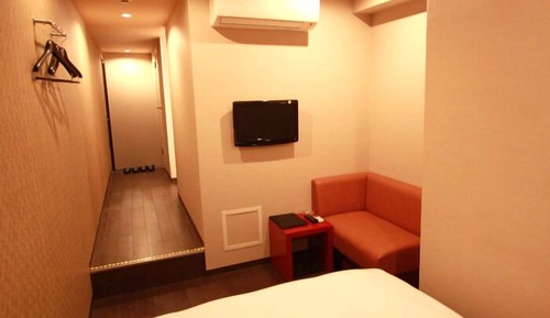 Habitación económica doble, 1 cama doble, fumadores (Check in after 15:00)
