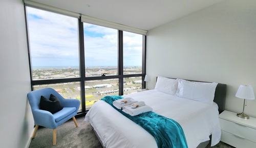 Apartamento clásico, 3 habitaciones, vistas a la ciudad (2 bathrooms or Water view)