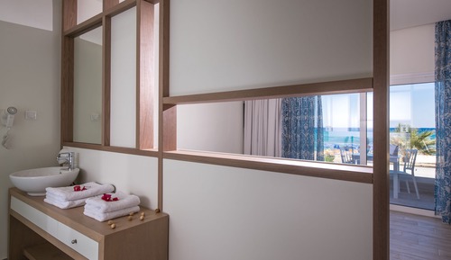 Junior Suite Front Sea View
