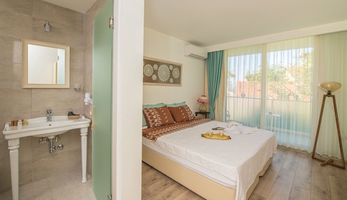Habitación estándar, 1 cama de matrimonio, balcón, mirando al mar (11)
