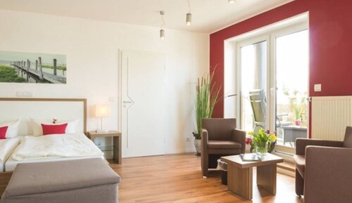 Habitación doble, balcón, vistas al puerto (Nr. 11)