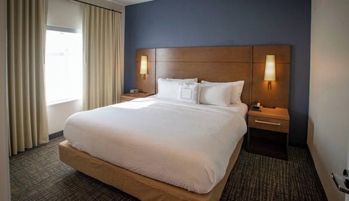 Estudio, 1 cama de matrimonio grande con sofá cama (Mobility/Hearing Access, Roll-in Shwr)