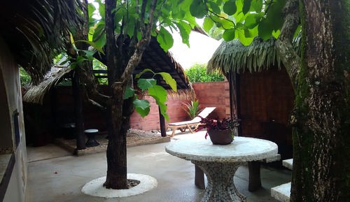 Bungalow tradicional, vistas a la piscina