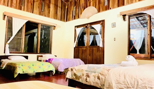 Habitación panorámica, varias camas, accesible para personas con discapacidad (#1)
