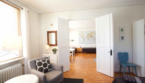 Habitación cuádruple, varias camas, cocina básica