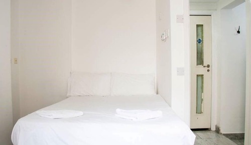 Apartamento, baño privado (Studio Flat 7)