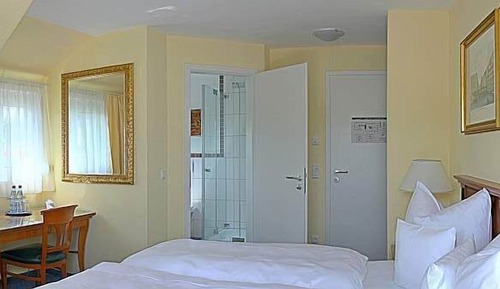 Habitación clásica con 2 camas individuales