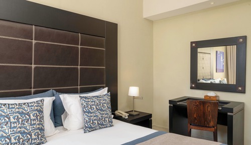 Habitación estándar con 1 cama doble o 2 individuales