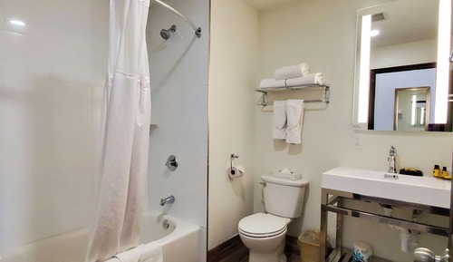 Habitación estándar, 1 cama de matrimonio grande, no fumadores, frigorífico y microondas