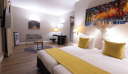 Chambre Supérieure Accessible Aux Personnes à Mobilité Réduite