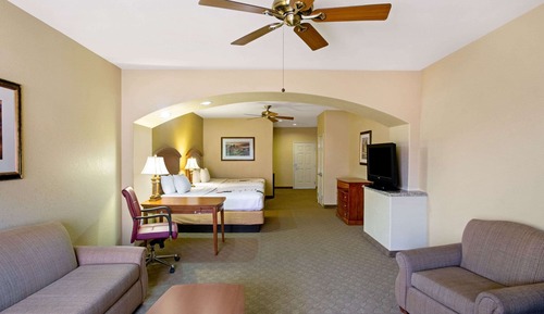 Suite, 2 camas de matrimonio (2nd Floor)