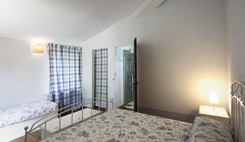 Habitación triple clásica