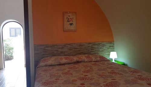 Bungalow, 2 habitaciones, cocina básica