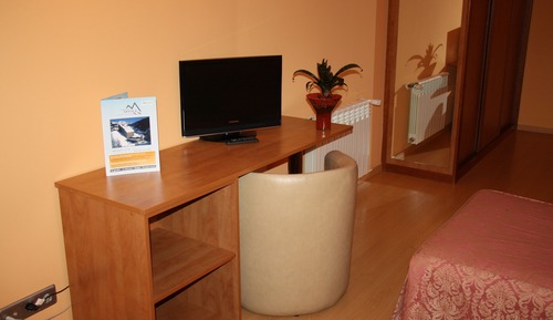 Habitación triple (Adults -  Access indoor pool)