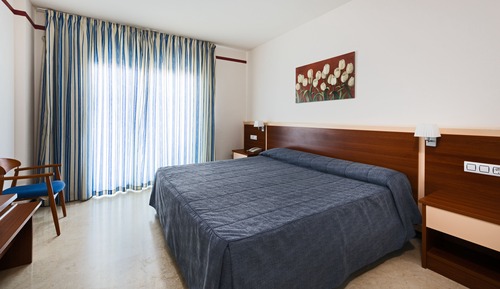 Habitación doble, 1 cama de matrimonio grande, terraza, vistas al mar