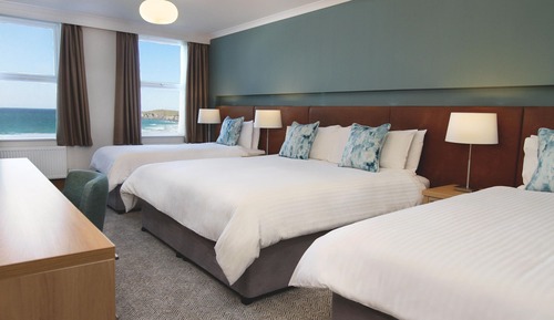 Habitación familiar, vistas al mar (2 Adults + 2 Children)