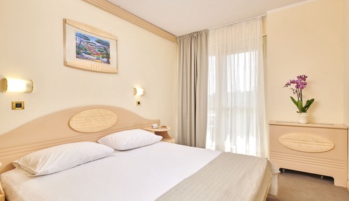 Suite, balcón