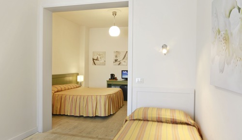 Habitación triple, terraza