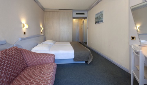 Classic room with balcony - extra bed