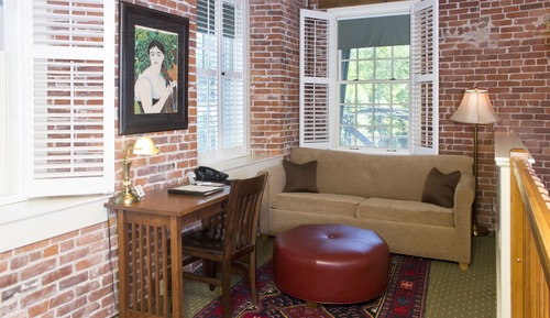 Suite junior (Two Level, Sugar River)