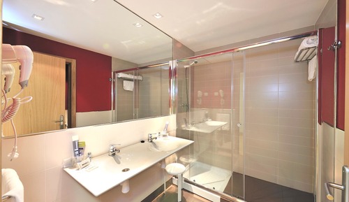Habitación con 2 camas individuales