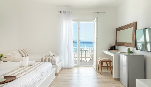 Habitación triple Deluxe, balcón, vistas al mar